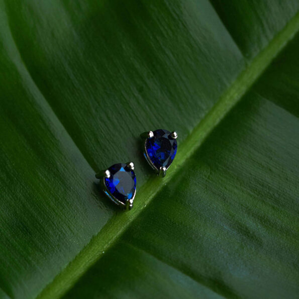 Pear Shaped Sapphire Stud