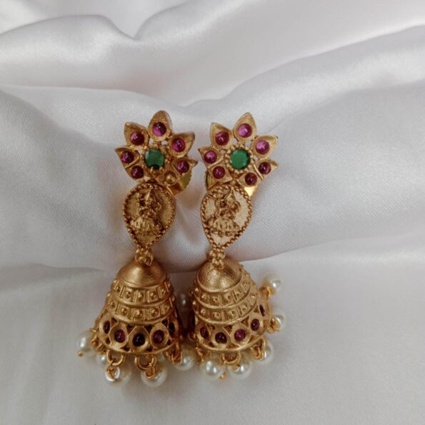 Cute Small Goddess Lakshmi Jhumki