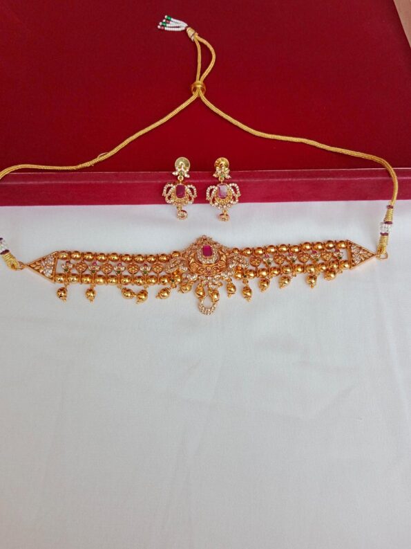 Beautiful Gold Beads Choker