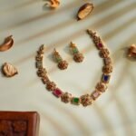 Rich Navrathna Neckset