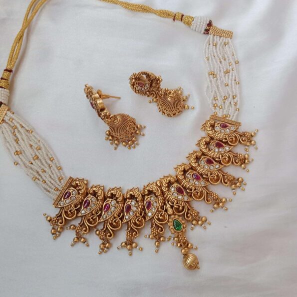 Attractive Peacock Antique Neckset in Clusster Pearl Chain