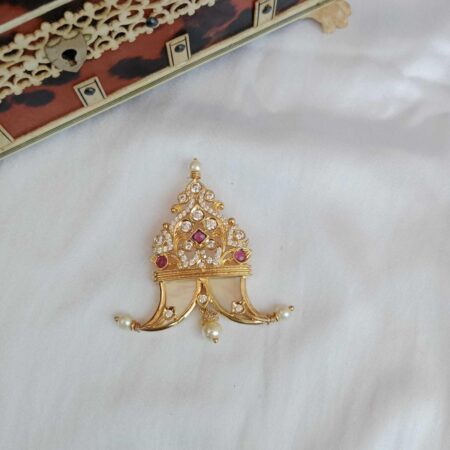 Pretty Tigers Nail Pendant with Pearls, Ruby and Diamonds