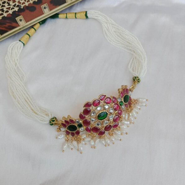 Pretty Jadau Pearl Choker with Pearl Drops