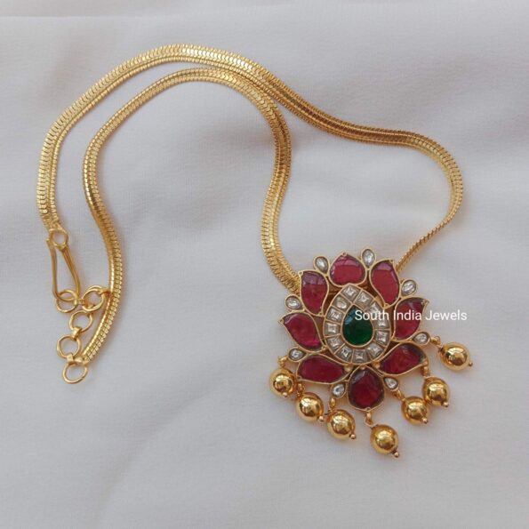 Attractive Red Lotus Jadau Pendant