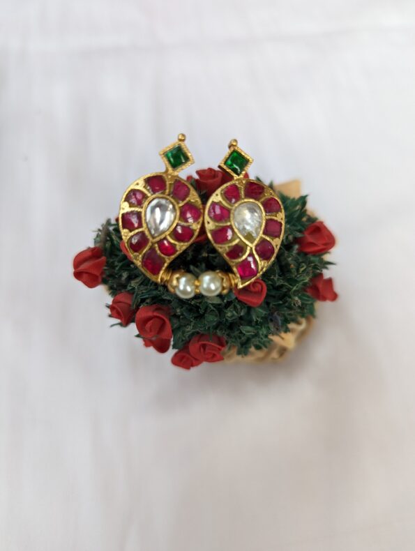 Red jadau mango earring