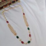 Trendy pearl chain with red and green bead