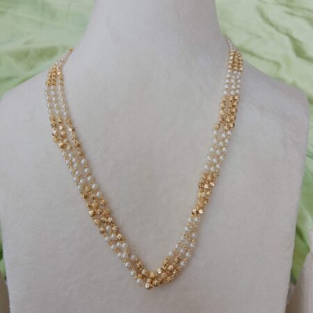 Three layer pearl and gold ball chain