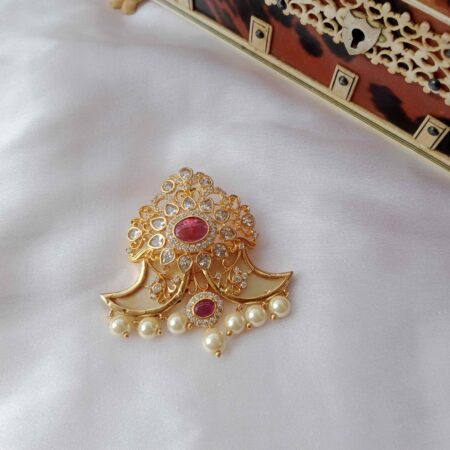 Red stone Tigers nail pendant