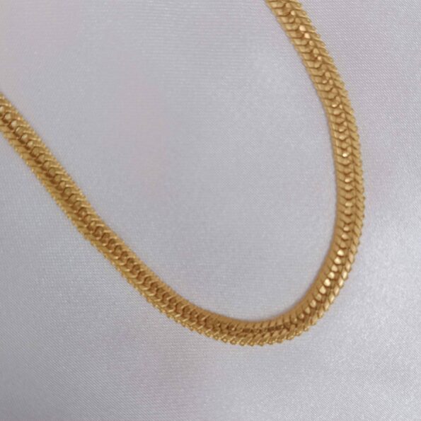 Pretty flat gold chain