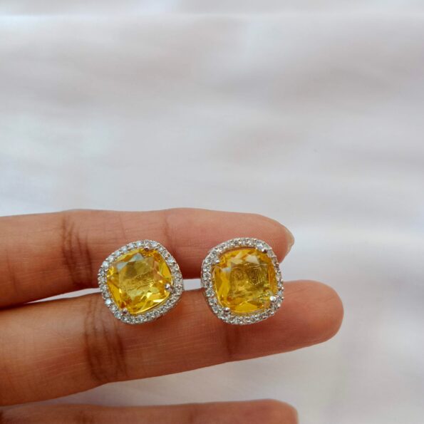 Pretty coloured stone with AD stud
