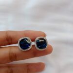 559_g Pretty coloured stone with AD stud
