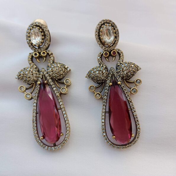 Attractive single layer massonite Victorian ruby neckset