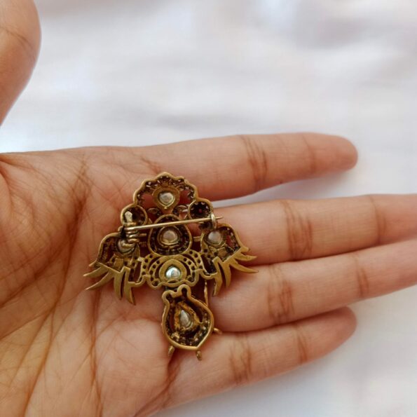 Stunning Victorian peacock broach