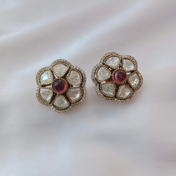 Glittering Victorian massonite flower ruby stud