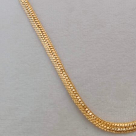 Simple gold look alike flat chain