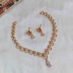 Modern gold and diamond set