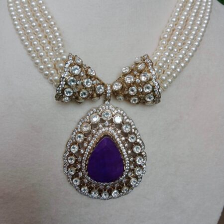 Heritage Victorian Pendant in Pearl Chain