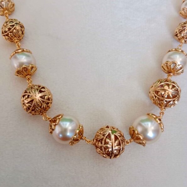 Trendy Pearl and Antique Bead Mala