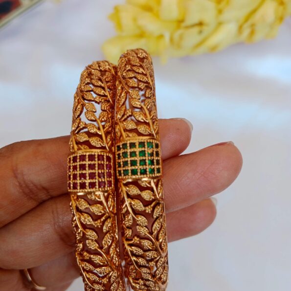 Matt Leaf Antique Bangles