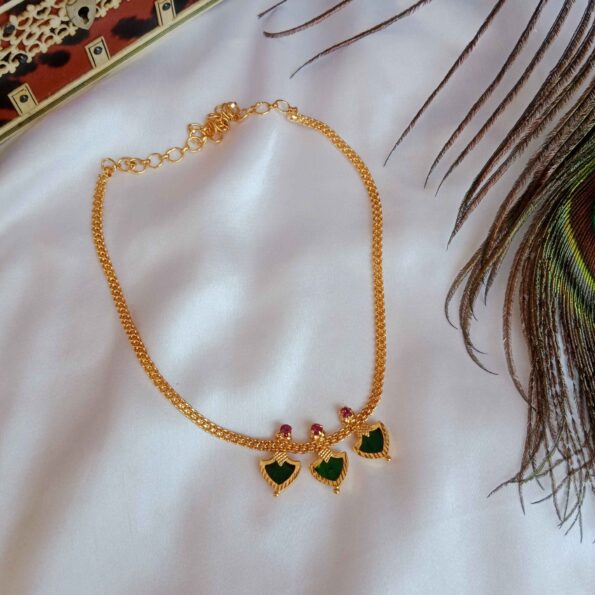 Pretty 3 Palakka Pendant with Attached Chain