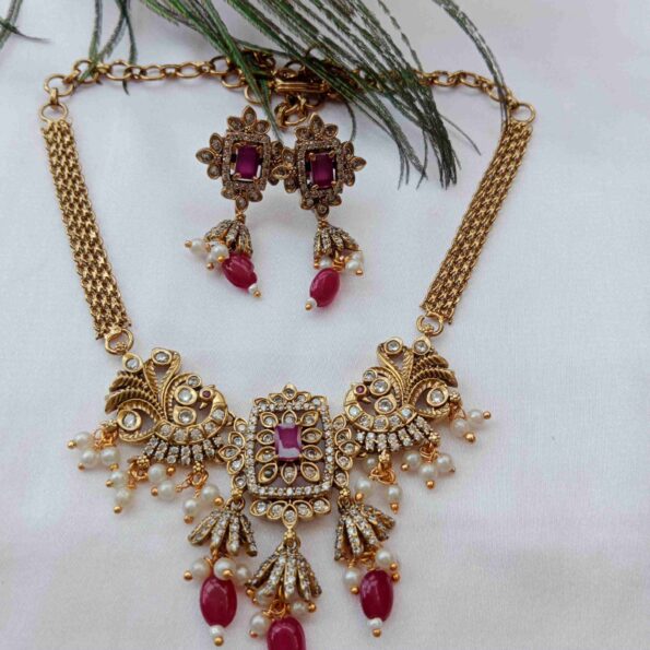 Cute Victorian Neckset with Red Beads