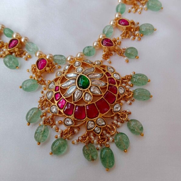 Exquisite Jadau on Aventurine Bead Chain