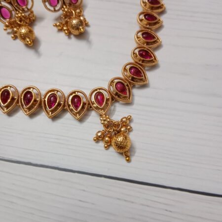 Single Layer Kemp Neckset
