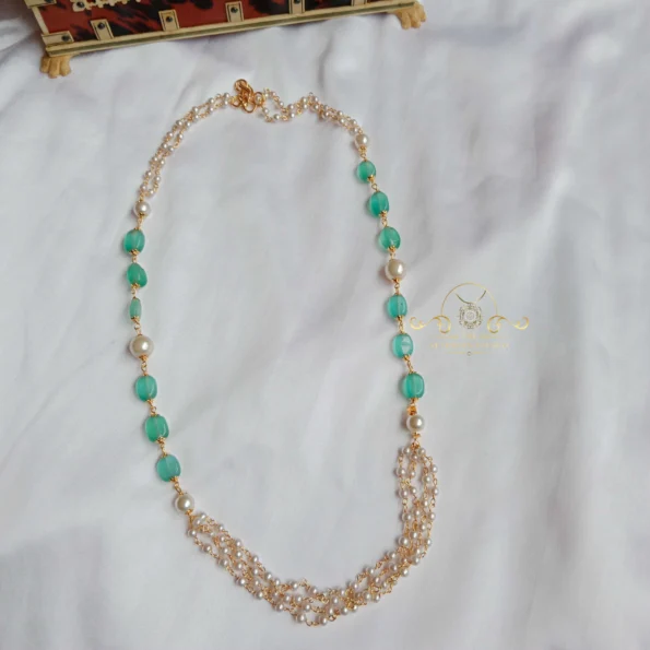 Green Bead With for Rows of Pearl Down Mala