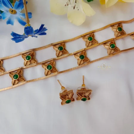 Emerald Antique Flower Choker