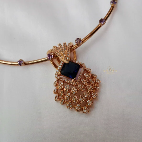Hasli Pendant Set