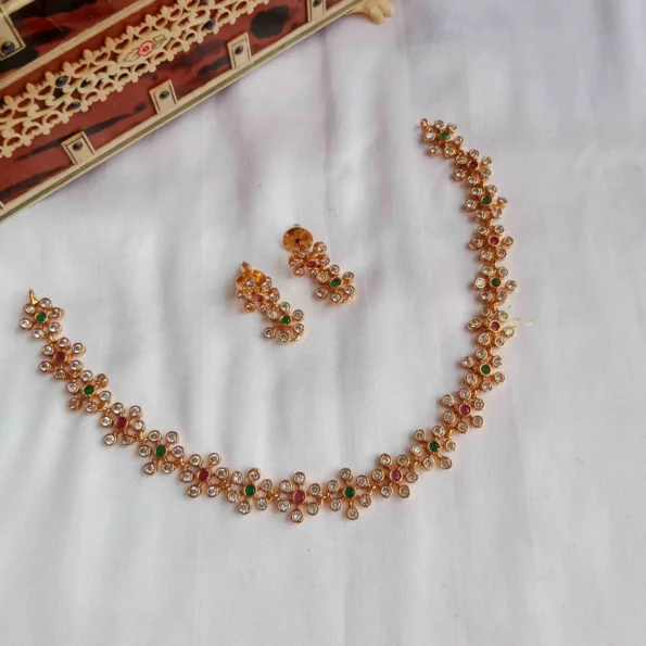 Pretty AD Flower Neckset
