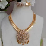 Two in One Kasumala AD Pendant Set