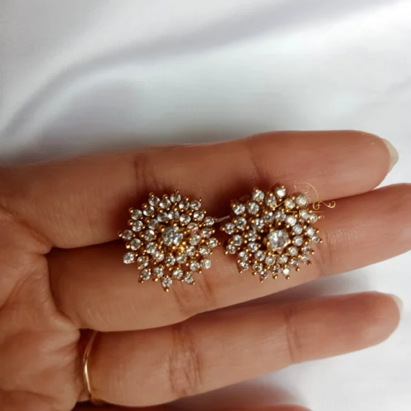Two in One Kasumala AD Pendant Set