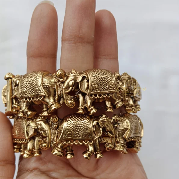 Gorgeous Elephant Bangles with Screw