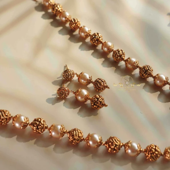 Beautiful Pearl and Gold Bead Mala