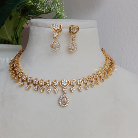 Daimond Replica Neckset with Diamond Flowers
