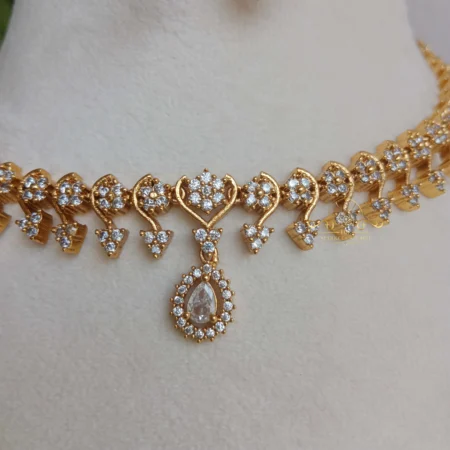 Daimond Replica Neckset with Diamond Flowers