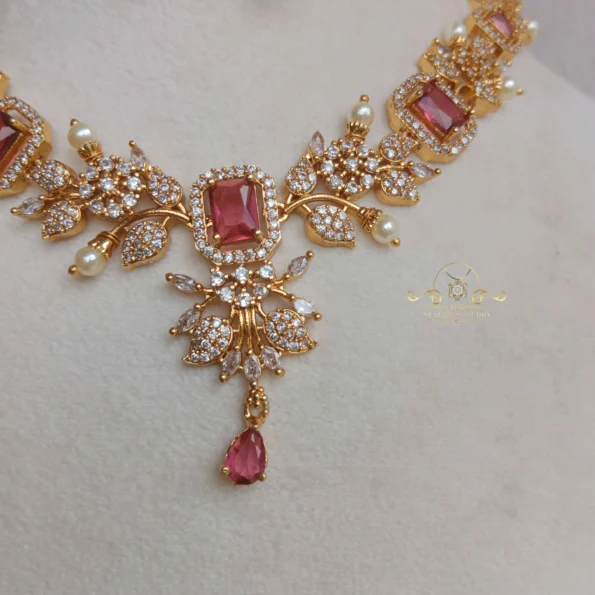Ruby Stone with Flower and Leaf Neckset