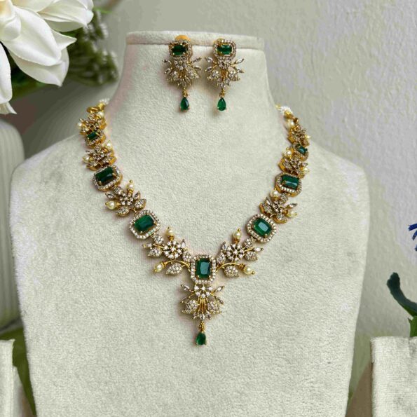 Ruby Stone with Flower and Leaf Neckset