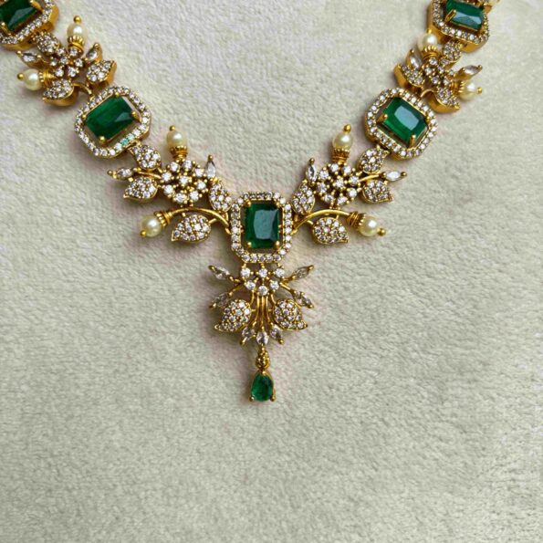 Ruby Stone with Flower and Leaf Neckset