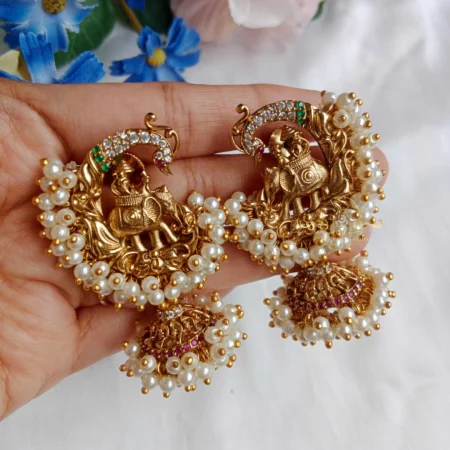 ExclusivExclusive Cluster Pearl Jhumkie Cluster Pearl Jhumki