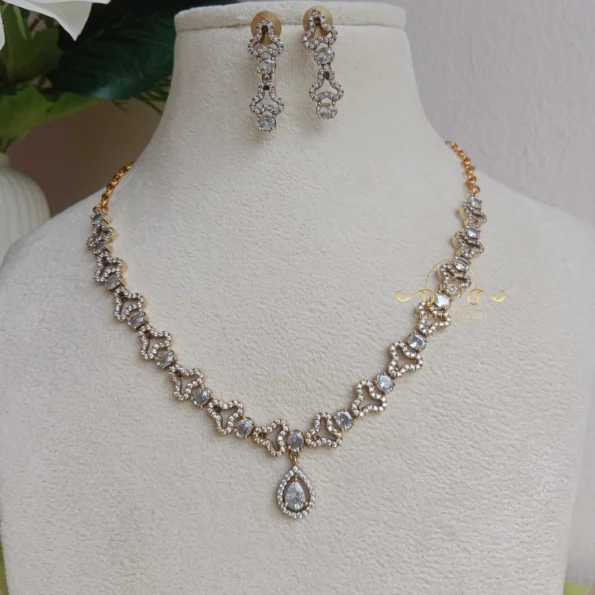 Trendy White Stone Victorian Necklace