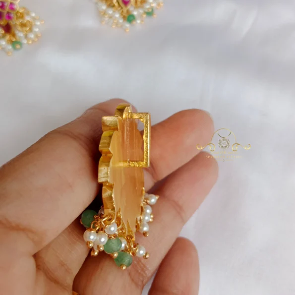 Attractive Jadau Pendant Set with Pearls and Green Bead Drops