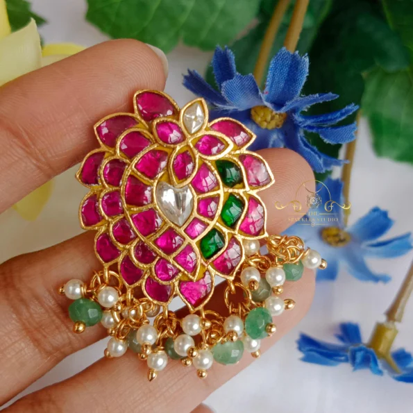 Attractive Jadau Pendant Set with Pearls and Green Bead Drops
