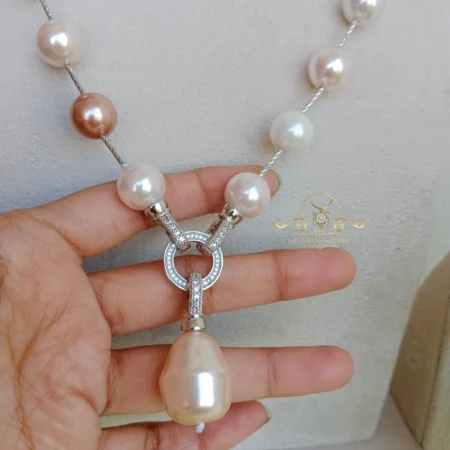 Stylish Pearl Chain with Removable Pendant
