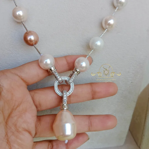 Stylish Pearl Chain with Removable Pendant