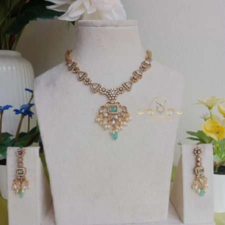 Beautiful Victorian Neckset with Green Stone Pendant