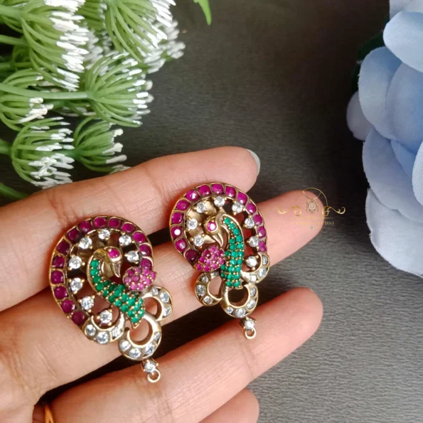 Trendy Peacock Pendant Set