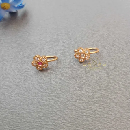Pretty Flower Nose Pin