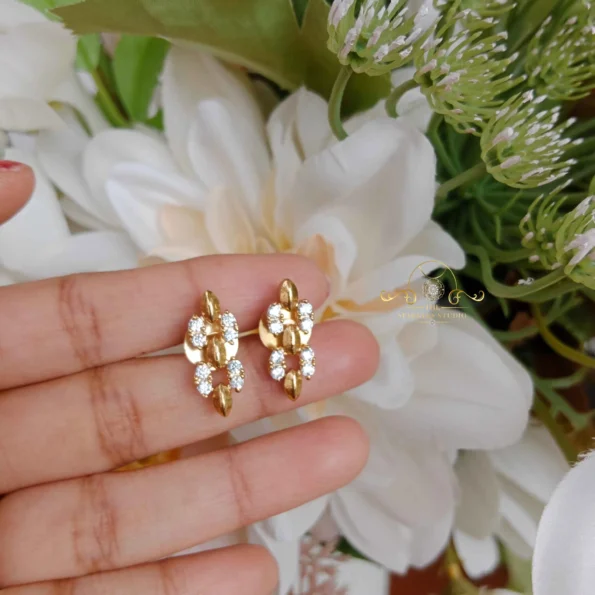 Cute Oval Gold AD Neckset